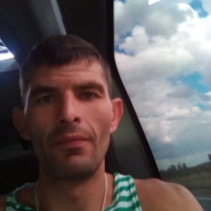 Саша , 37 лет