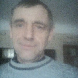 Володя Лавренчук, 54 года