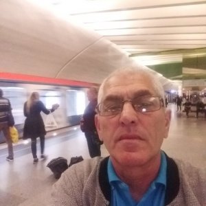 Масис , 66 лет