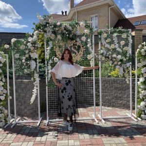 Elena , 57 лет