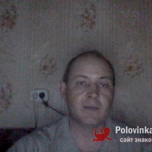 Саша , 46 лет