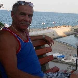 Александр Мамойко, 71 год