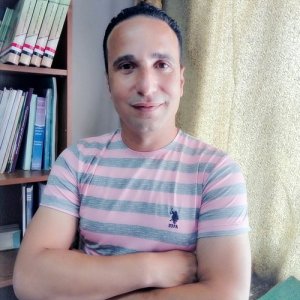 Mohamed , 44 года
