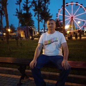 Август , 56 лет