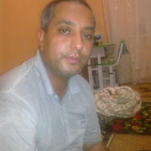 Комил Холов, 48 лет