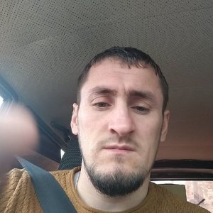 Али , 31 год