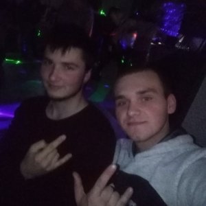 Максим Калашникков, 26 лет