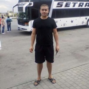 Артем Манойленко, 32 года