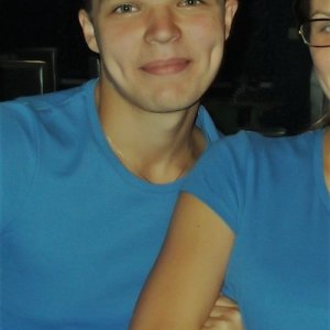 Саша , 32 года