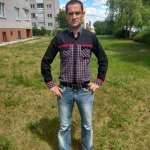 МИХАИЛ, 44 года