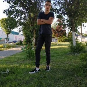Макс , 26 лет