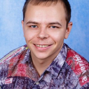 Мирошниченко , 33 года