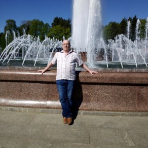 Анатолий , 74 года
