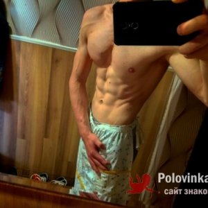 Денис , 26 лет