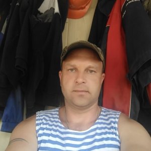 Максим , 45 лет