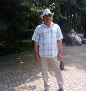 Юрий , 74 года