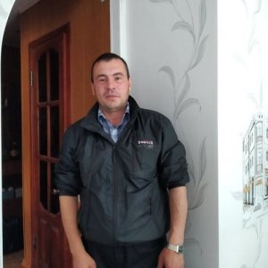 Юрий , 44 года
