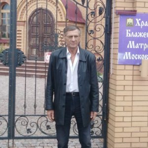 Виктор , 68 лет