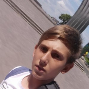 Максим , 23 года