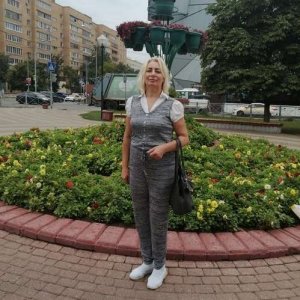 Лариса , 68 лет