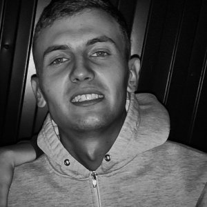 Максим , 25 лет
