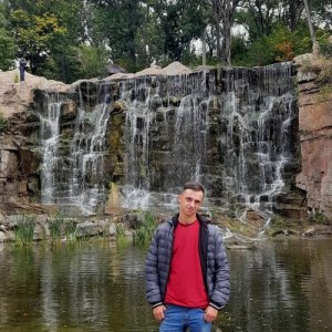 Анптолій , 31 год
