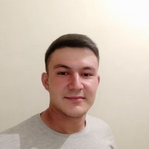 Максим Кенжаев, 29 лет
