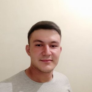 Максим Кенжаев, 30 лет