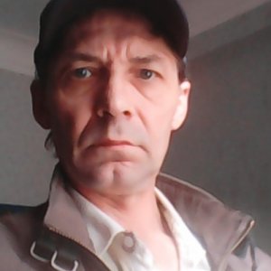 Олег лощеных, 57 лет