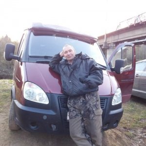 Анатолий , 46 лет