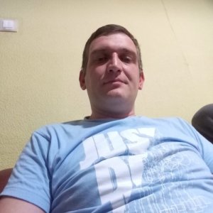 Aleksi , 37 лет