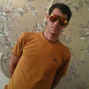 shohrat , 42 года