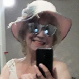 Яна , 69 лет