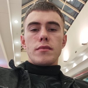 Андрей Назаров, 27 лет