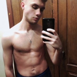 Петя , 23 года