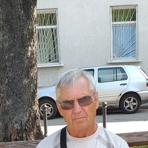 Виктор , 70 лет