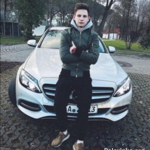 Саша Сокол, 37 лет