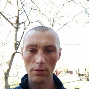 Олег , 37 лет
