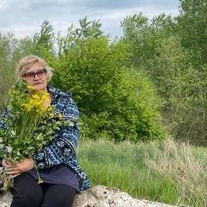 Лаоиса , 65 лет