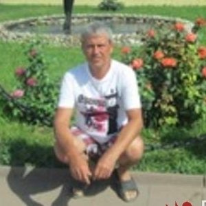 Юрий , 62 года