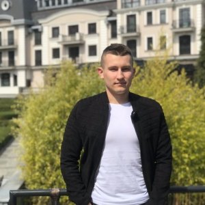 Роман , 25 лет