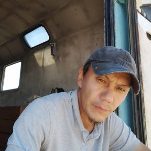 Данияр , 46 лет