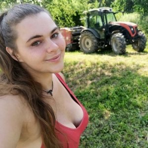 Настя , 25 лет