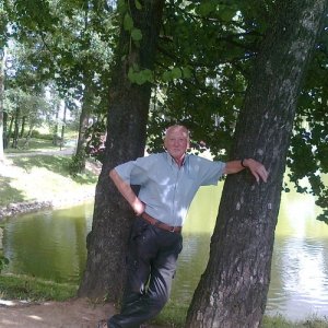 Валерий , 76 лет