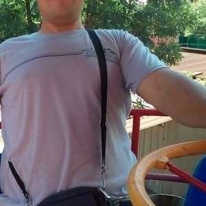 рындов , 42 года