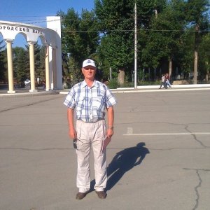 Николай малев, 49 лет
