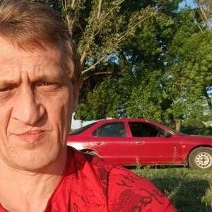 Александр Ворона, 47 лет