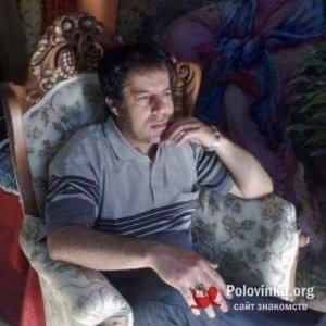 Али , 44 года