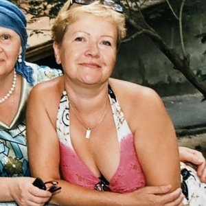Инна , 68 лет