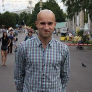 Алексеюк , 34 года